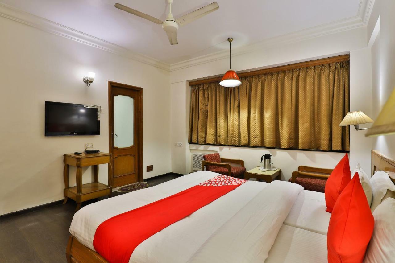 Hotel Pinnacle Ahmedabad Exterior foto