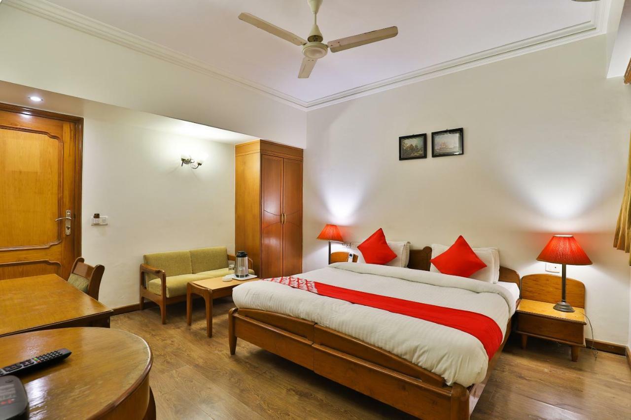 Hotel Pinnacle Ahmedabad Exterior foto